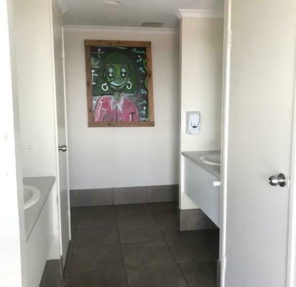 חדר סטנדרט, Hervey Bay Flashpackers