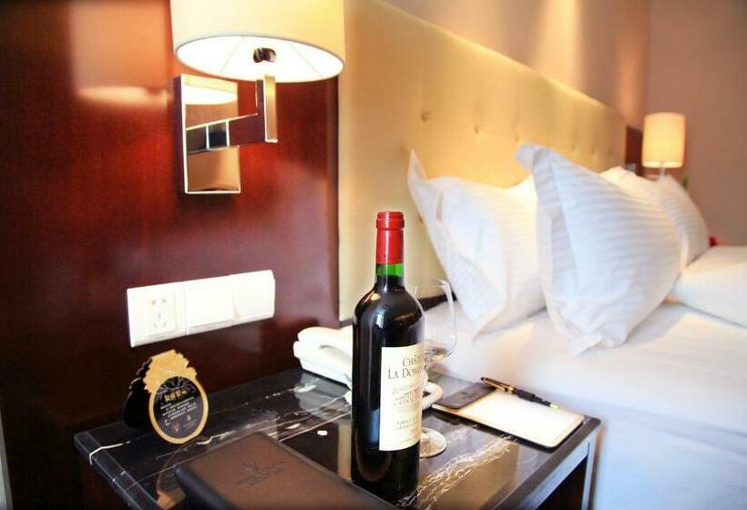 Номер Superior, Huihao