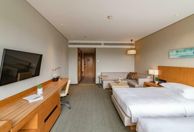 Номер Стандарт, Hyatt Place Foshan Lishui