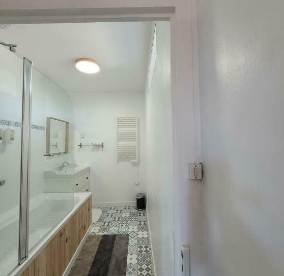 수피리어 룸, Les Portails Bleus