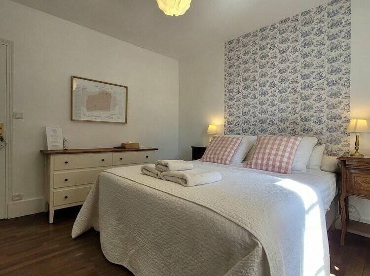 스탠다드 룸, Les Portails Bleus