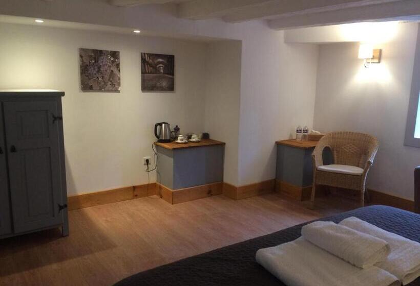 스탠다드 룸, Les Portails Bleus