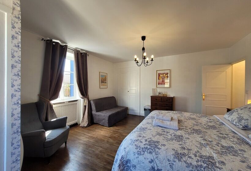 수피리어 룸, Les Portails Bleus