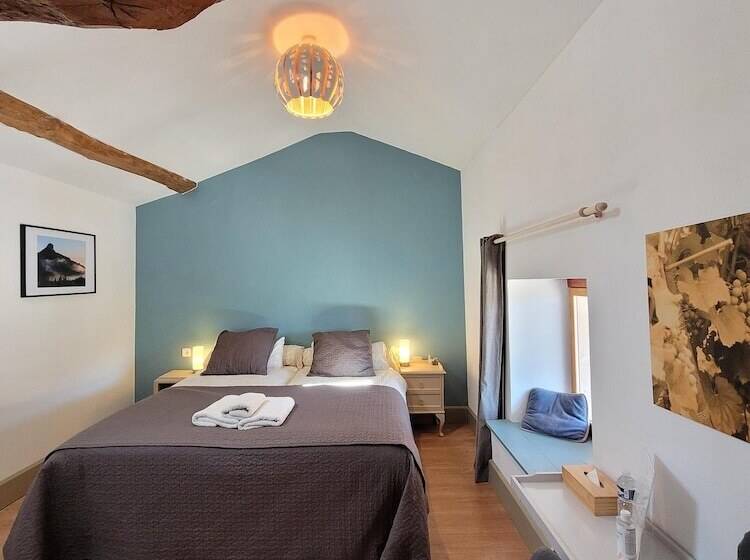 스탠다드 룸, Les Portails Bleus