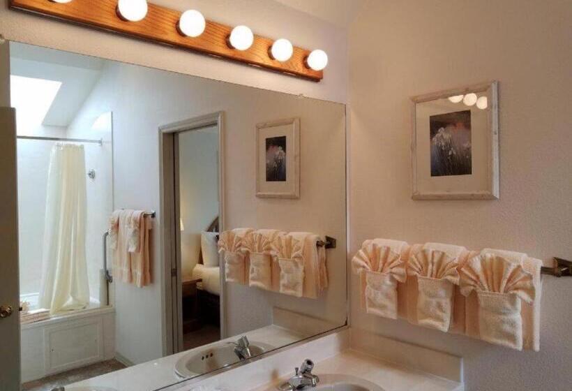 جناح غرفتين نوم, Schooner Landing