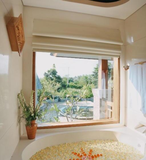 デラックススイート, The Alena Resort A Pramana Experience