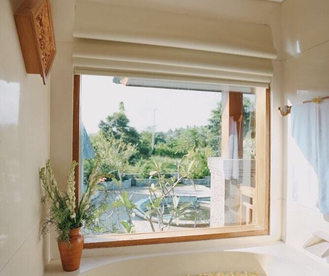 デラックススイート, The Alena Resort A Pramana Experience