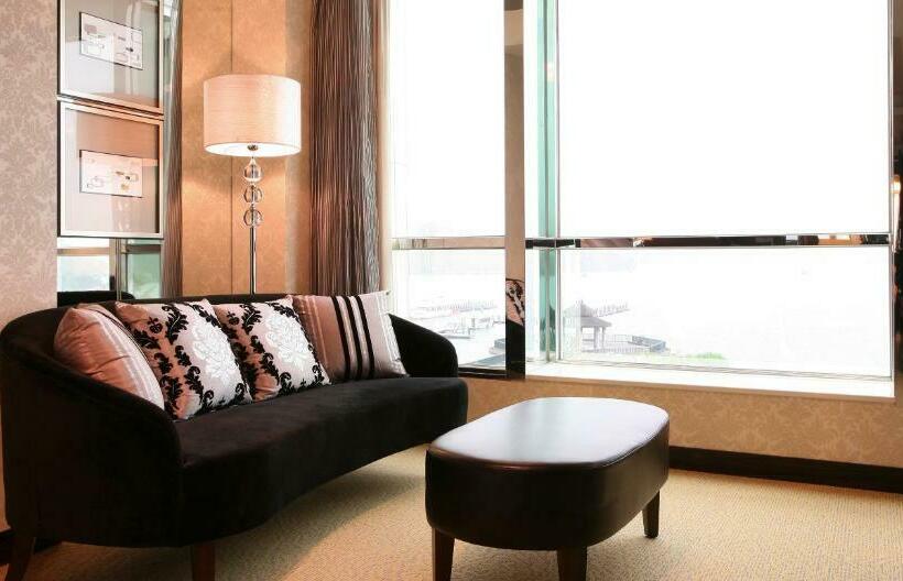 اتاق استاندارد با چشمانداز دریاچه, The Crystal Resort Sun Moon Lake