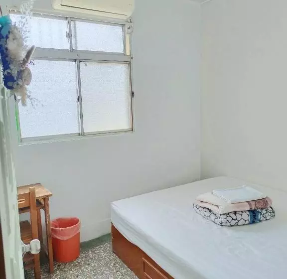 اتاق عادی, Kite Hostel