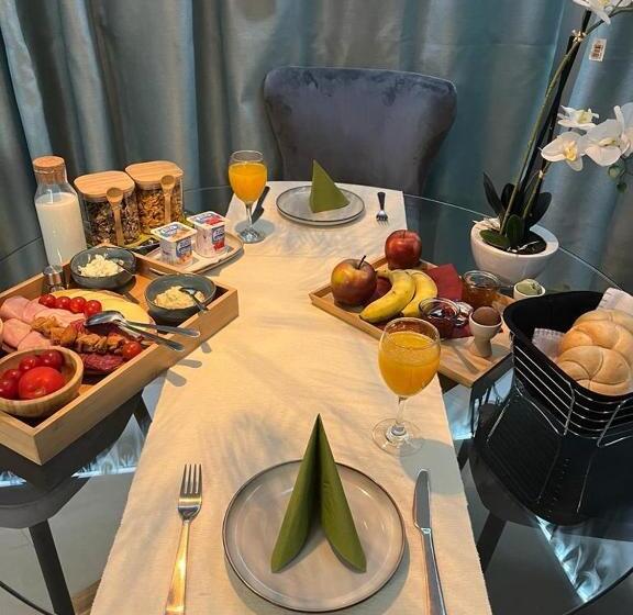 1 Bedroom Penthouse Apartment, H49 Jacuzzi Penthouse Adults Only