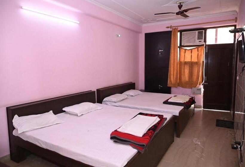 جناح عائلي, Sarva Darshan Ashram