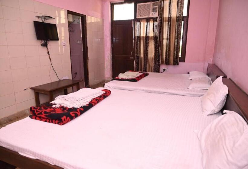 جناح عائلي, Sarva Darshan Ashram