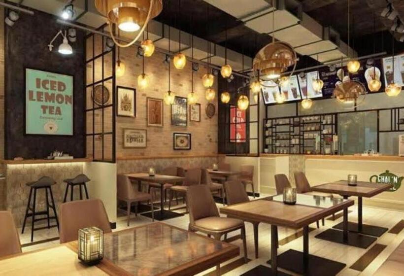 标准工作室带阳台, The Grace Residency   Gomtinagar, Lucknow