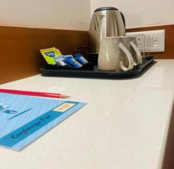 标准工作室带阳台, The Grace Residency   Gomtinagar, Lucknow