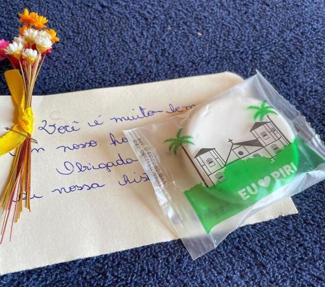 سوییت لوکس, Hostel Da Lú