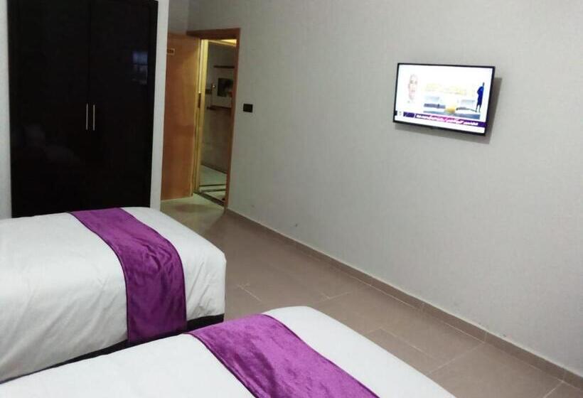 Номер Стандарт Трехместный, Nassim Albahr