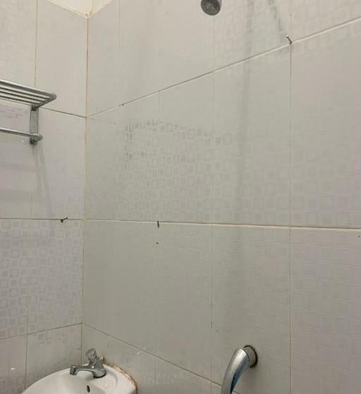 スタンダードルーム, Oyo 92986 Inara Homestay