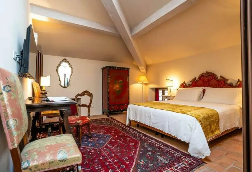 キングサイズベッドのデラックスルーム, Villa Carrara La Spada