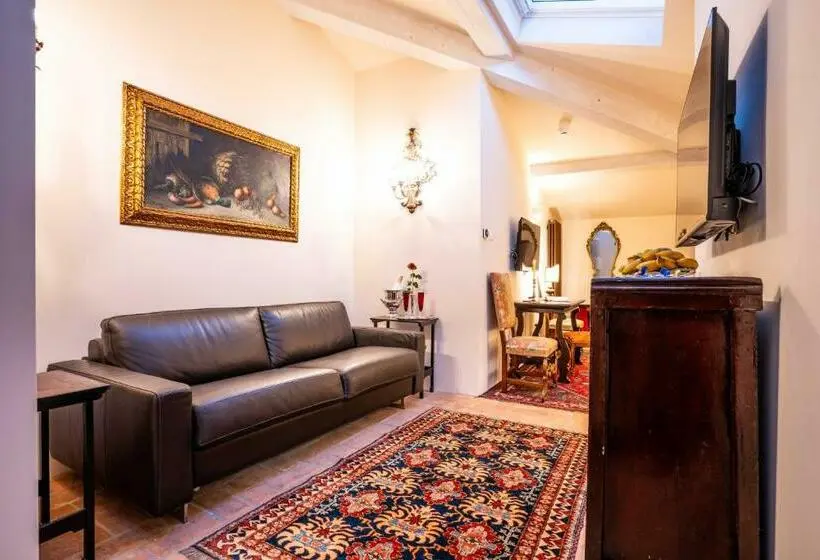 キングサイズベッドのデラックスルーム, Villa Carrara La Spada
