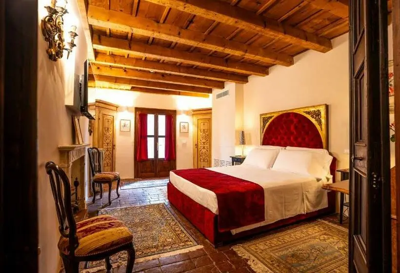 キングサイズベッドのスタンダードルーム, Villa Carrara La Spada