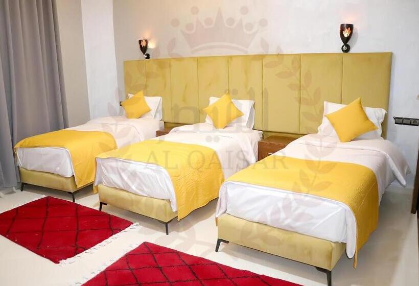 اتاق استاندارد سه نفره, Al Qaisar