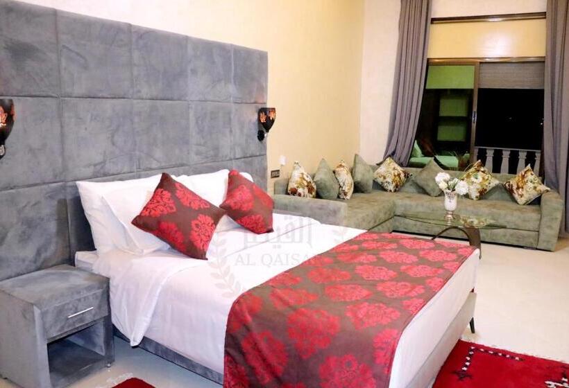 سوییت لوکس, Al Qaisar