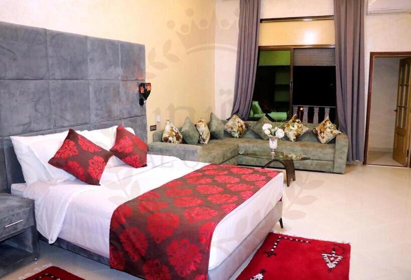 سوییت لوکس, Al Qaisar