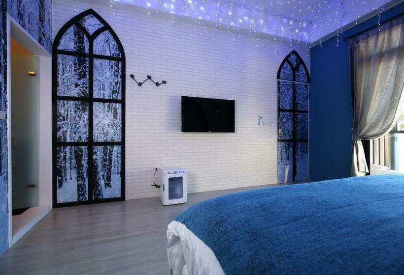 اتاق لوکس, 1999 B&b