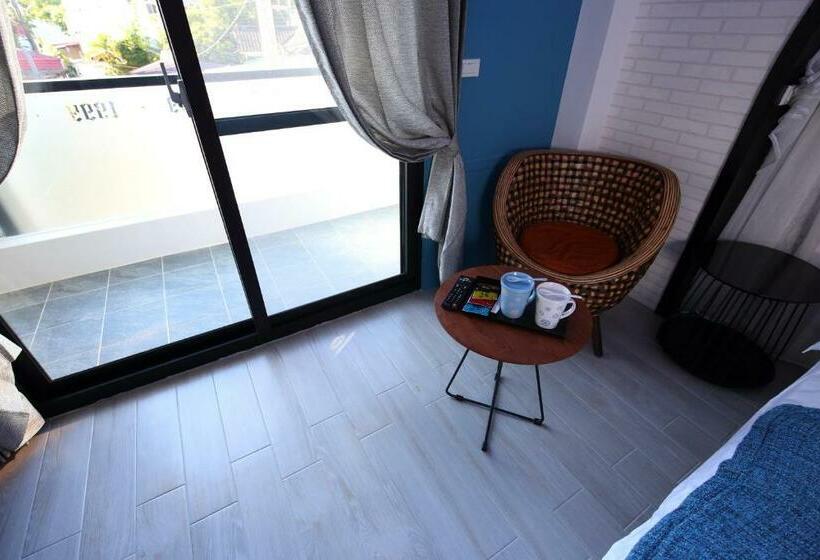 اتاق لوکس, 1999 B&b