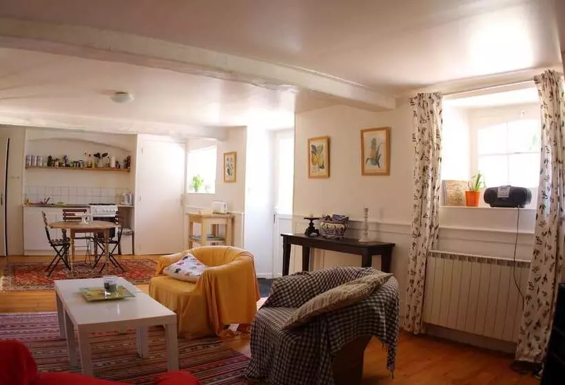 １ベッドルームハウス, Chateau De Flottemanville