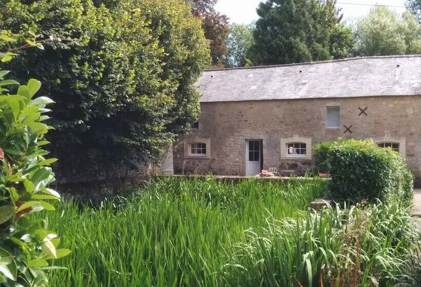 １ベッドルームハウス, Chateau De Flottemanville
