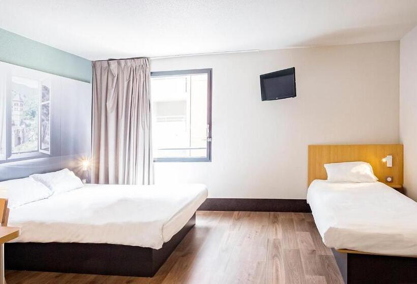 חדר סטנדרט לארבעה, B&b Hotel Arras