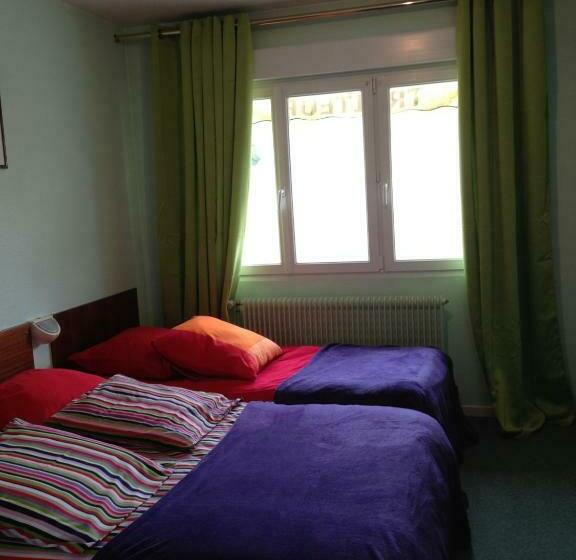 חדר סטנדרט לשלושה, Hôtel Bel Air