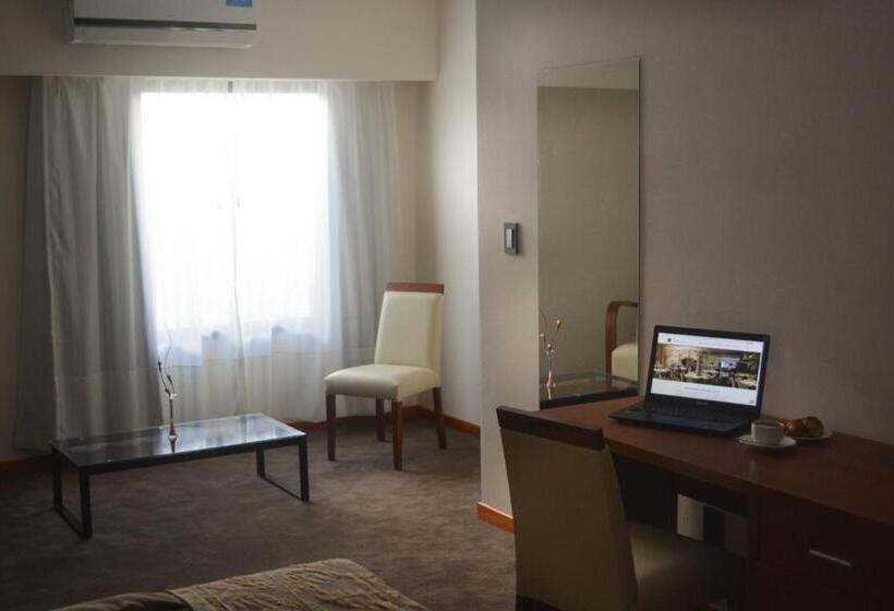 프레지덴셜 스위트, Colón Center