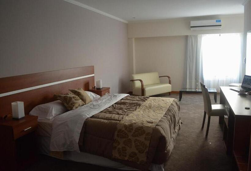 프레지덴셜 스위트, Colón Center