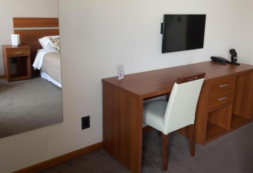 디럭스 룸, Colón Center