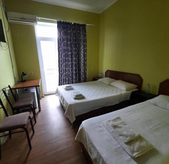 اتاق استاندارد سه نفره, Delta