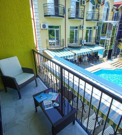 اتاق راحتی سه تخته, Delta