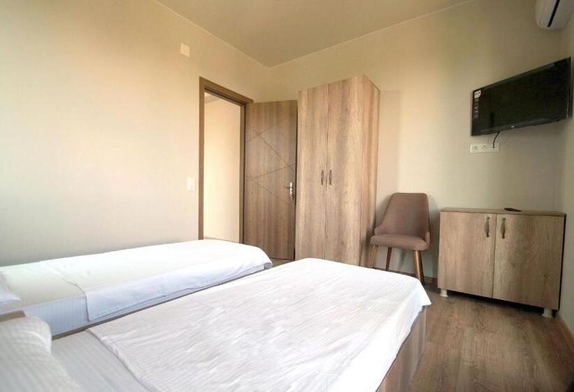 سوئیت 2 خوابه, Delta