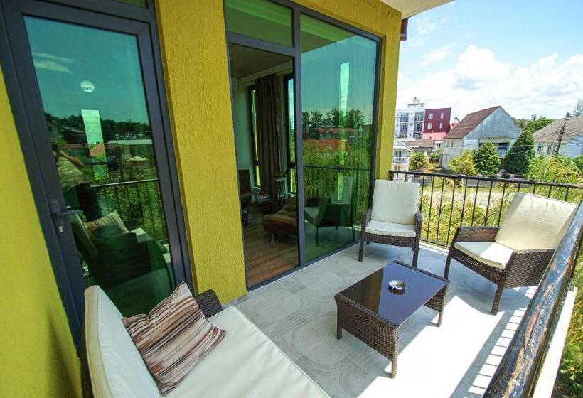 سوئیت 2 خوابه, Delta