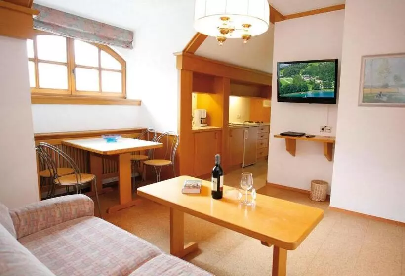 1 Bedroom Apartment Lake View, Gabriel