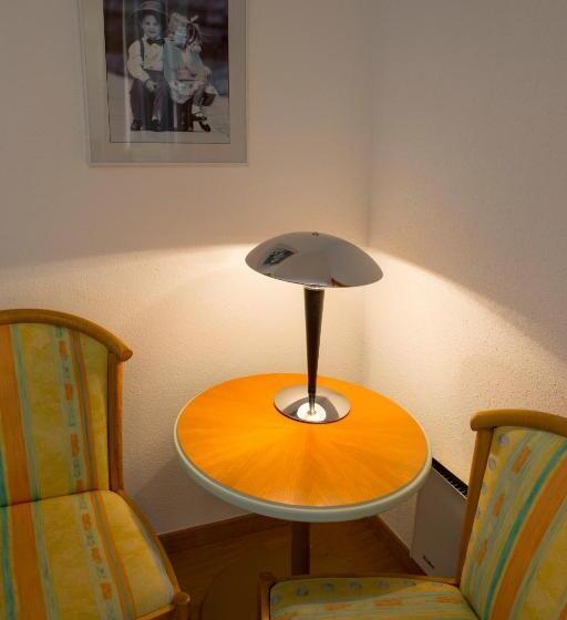 דירת שני חדרים עם מרפת, Gabriel