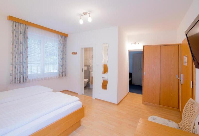 חדר קלאסי, Gabriel