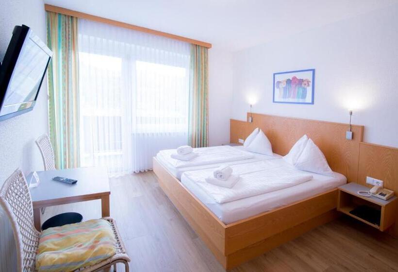 Comfort room with balcony, Gabriel