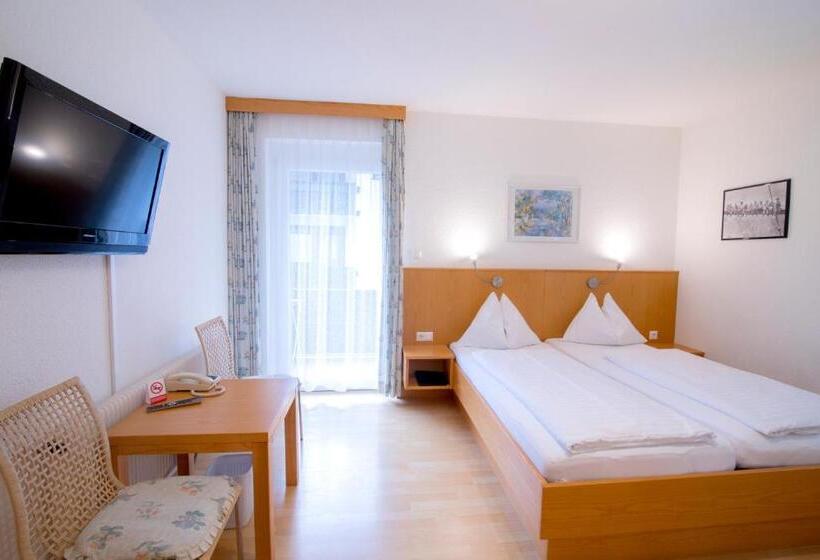 חדר קלאסי, Gabriel