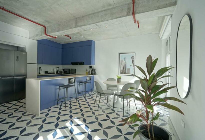 带1个卧室的带阳台的公寓, Casa Contemporánea By Wynwood House