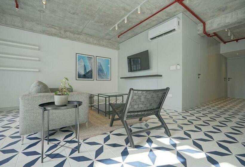 带1个卧室的带阳台的公寓, Casa Contemporánea By Wynwood House