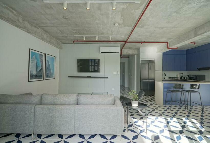 带1个卧室的带阳台的公寓, Casa Contemporánea By Wynwood House