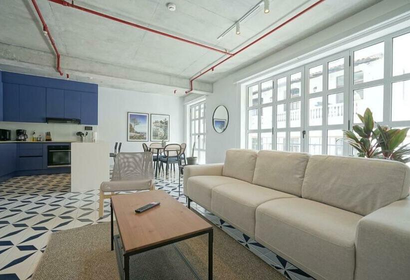 带1个卧室的带阳台的公寓, Casa Contemporánea By Wynwood House