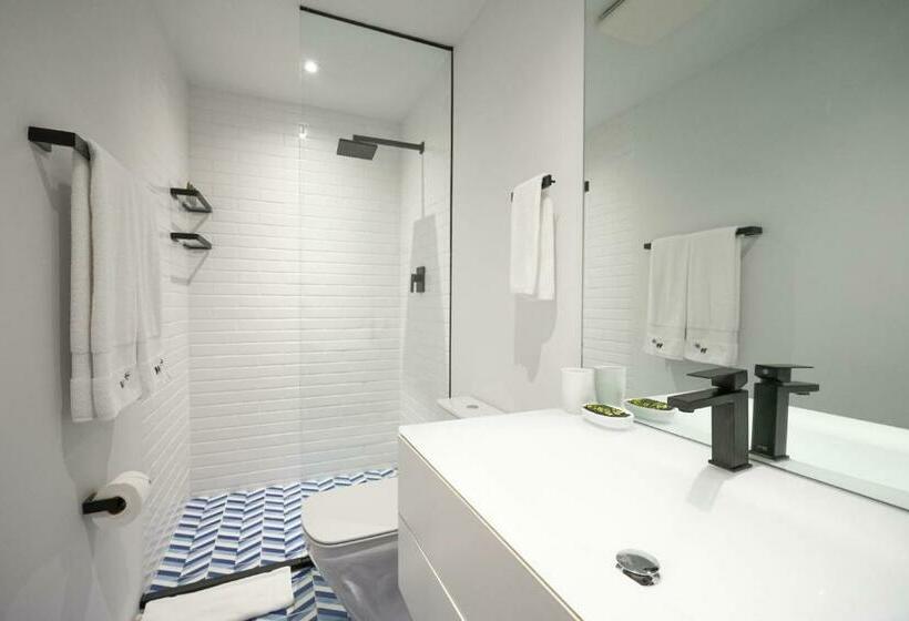 带1个卧室的带阳台的公寓, Casa Contemporánea By Wynwood House